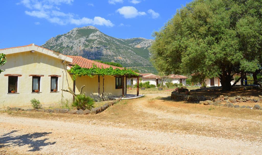 Agriturismo Rubinu Galtellì Kültér fotó