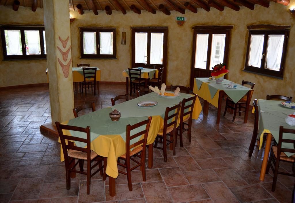 Agriturismo Rubinu Galtellì Kültér fotó