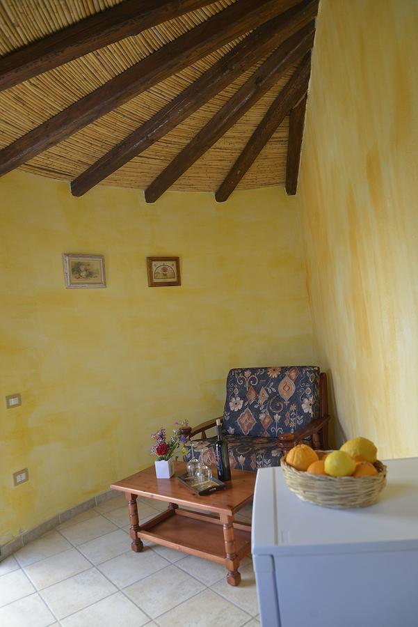Agriturismo Rubinu Galtellì Kültér fotó