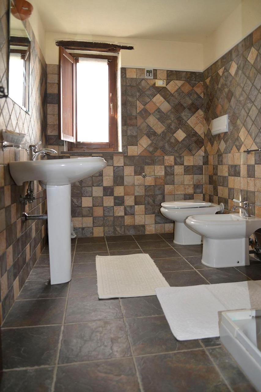 Agriturismo Rubinu Galtellì Kültér fotó
