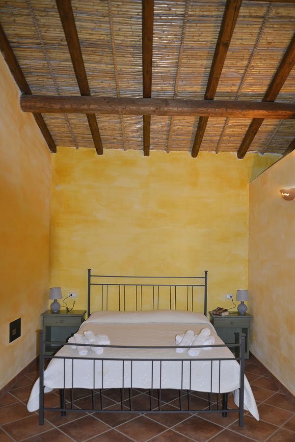 Agriturismo Rubinu Galtellì Kültér fotó