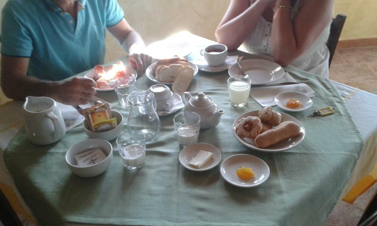 Agriturismo Rubinu Galtellì Kültér fotó